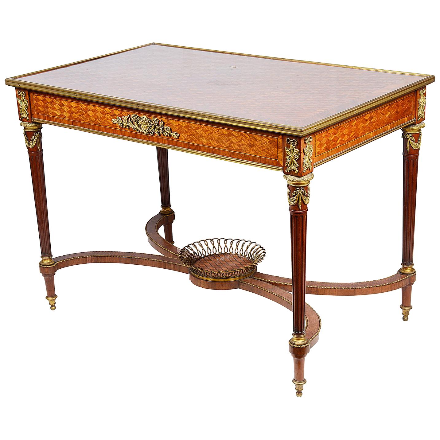 Table de centre de style Louis XVI, vers 1890