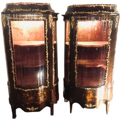 19th Century French Bronze Mounted Inlaid Vitrines Curio Cabinets, Pair