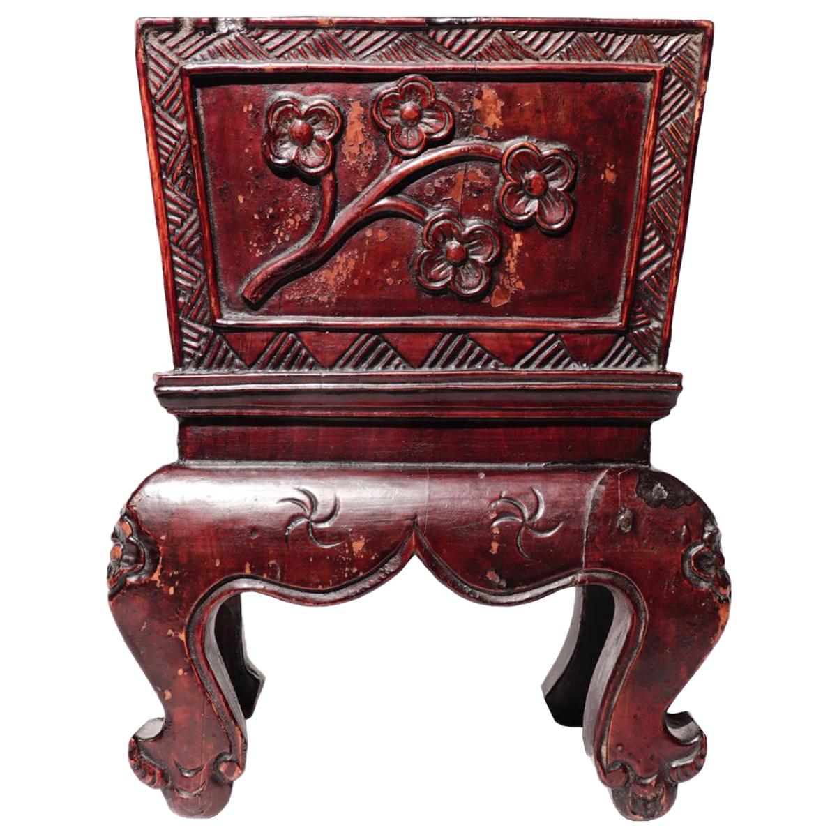 Chinese Decorative Lacquered Wood Jardinière, Qing Dynasty For Sale