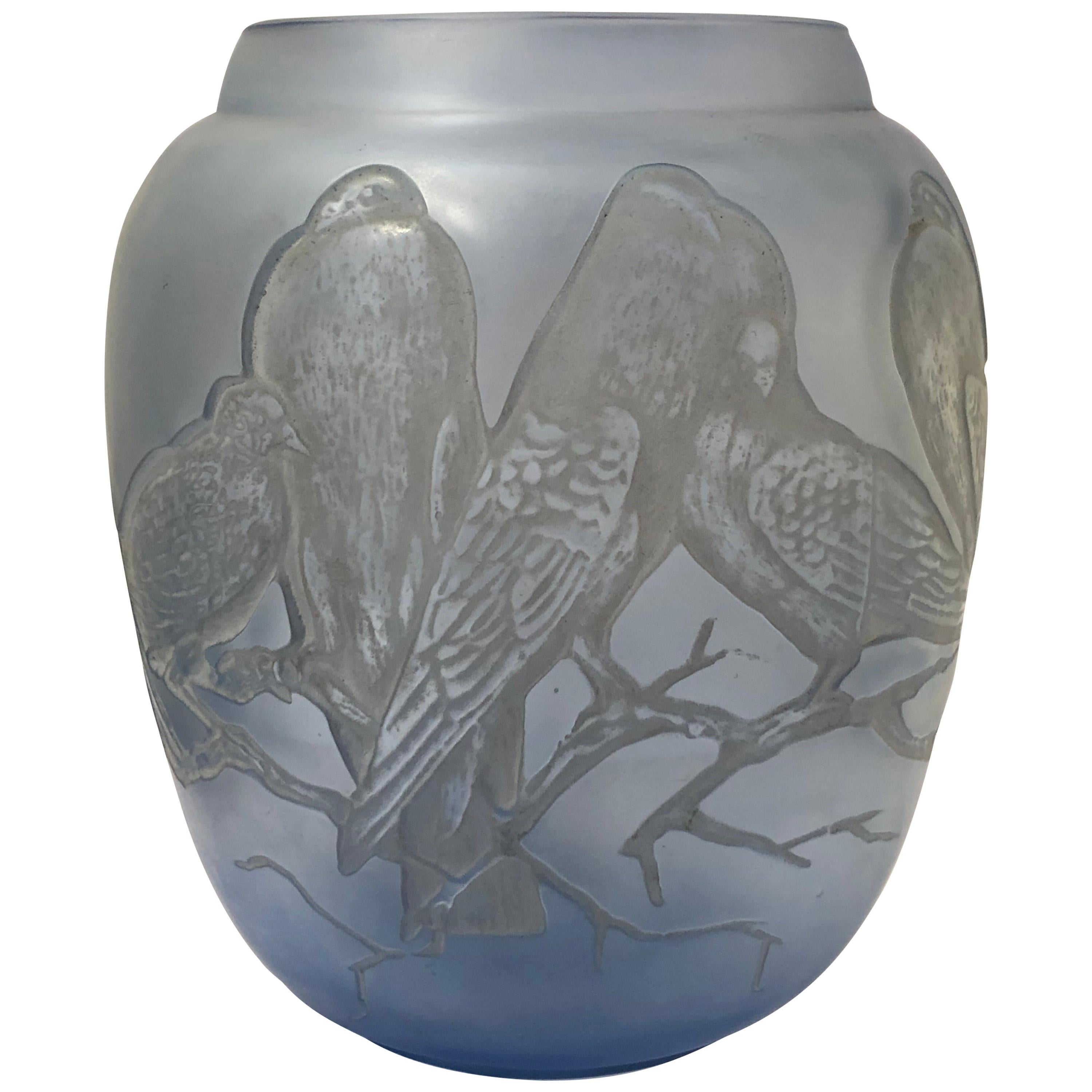 1924 René Lalique Pigeons Vase in Light Blue Glass with White Patina, Birds