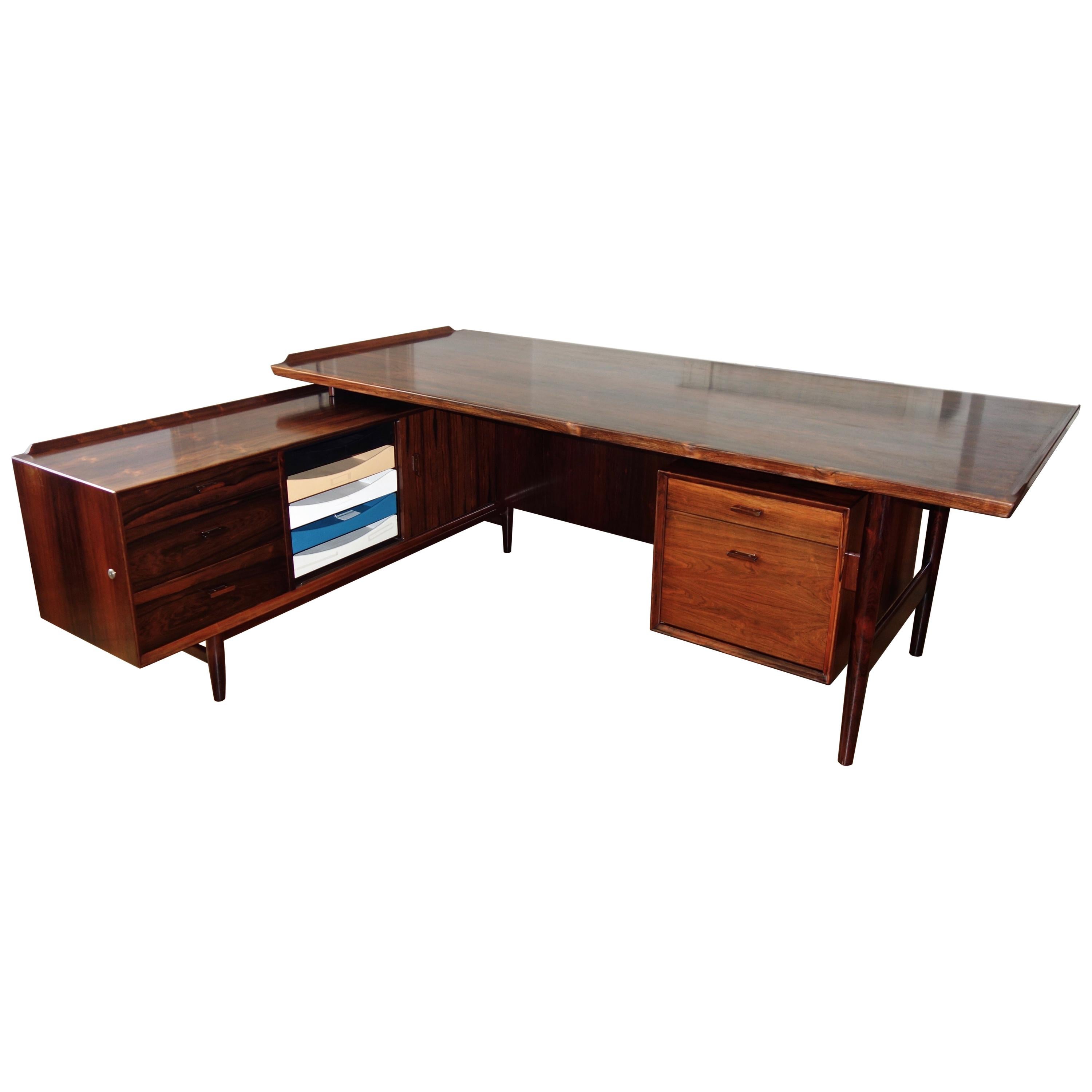Danish Rio Palisander Desk of Arne Vodder for Sibast, 1965 For Sale
