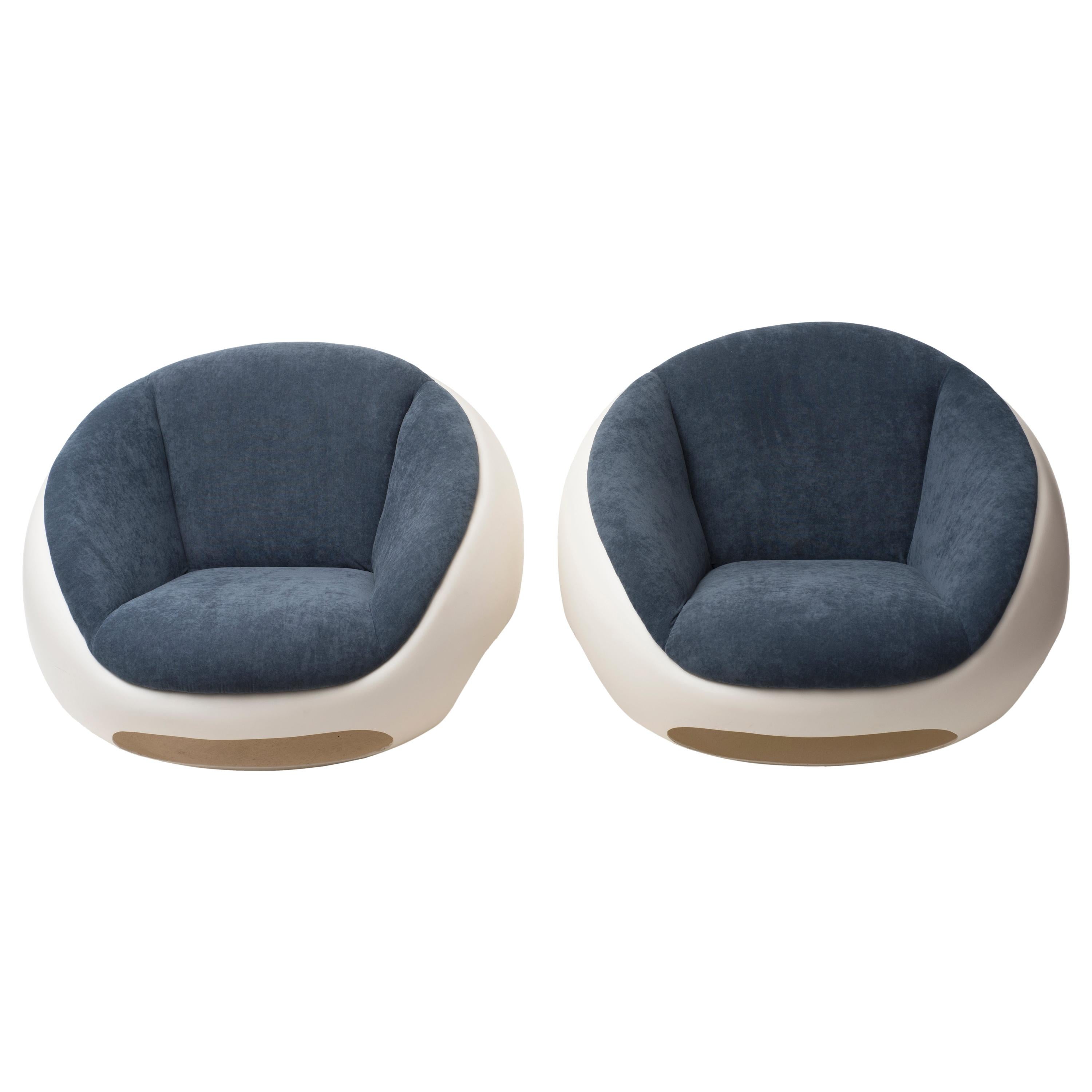 Pair of Fiberglass Lounge Chairs by Mario Sabot