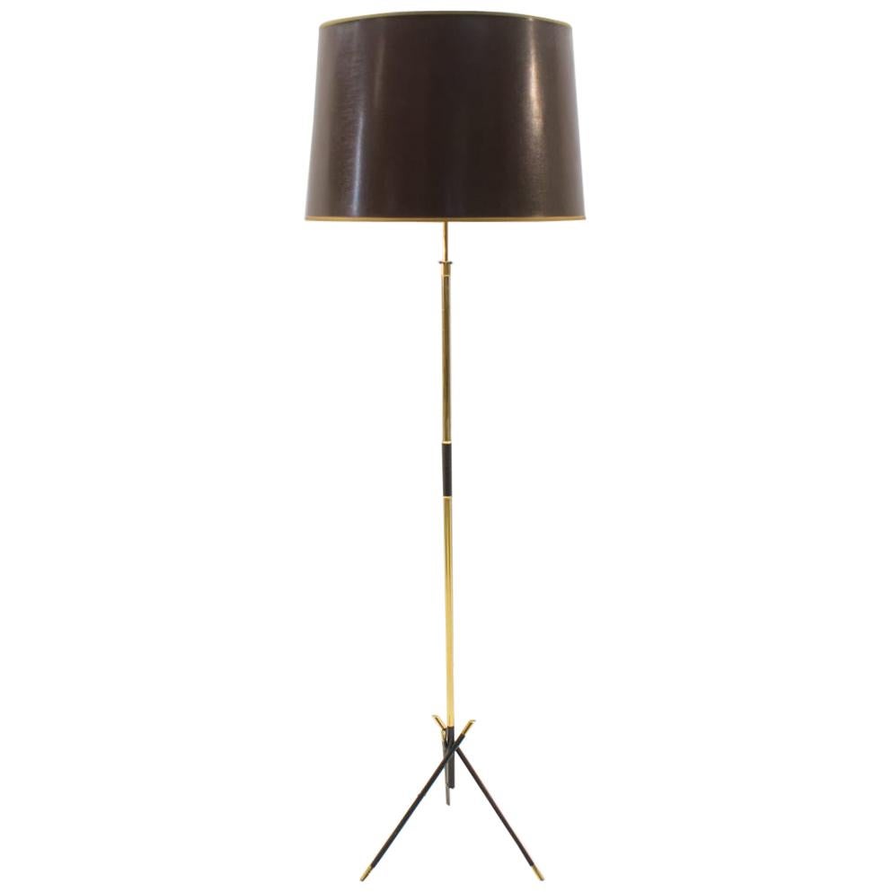 Elegant Italian Tripod Floor Lamp Stilnovo Attributed, 1950s