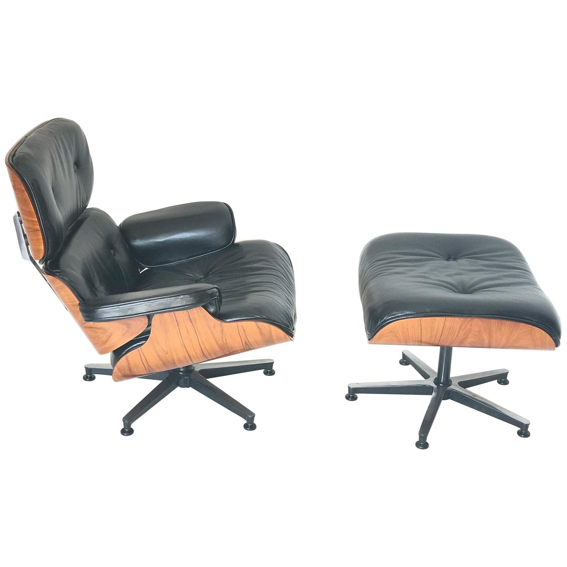 Set of Charles Ray Eames Lounge Chair and Ottoman 670 and 671, Black Leather For Sale