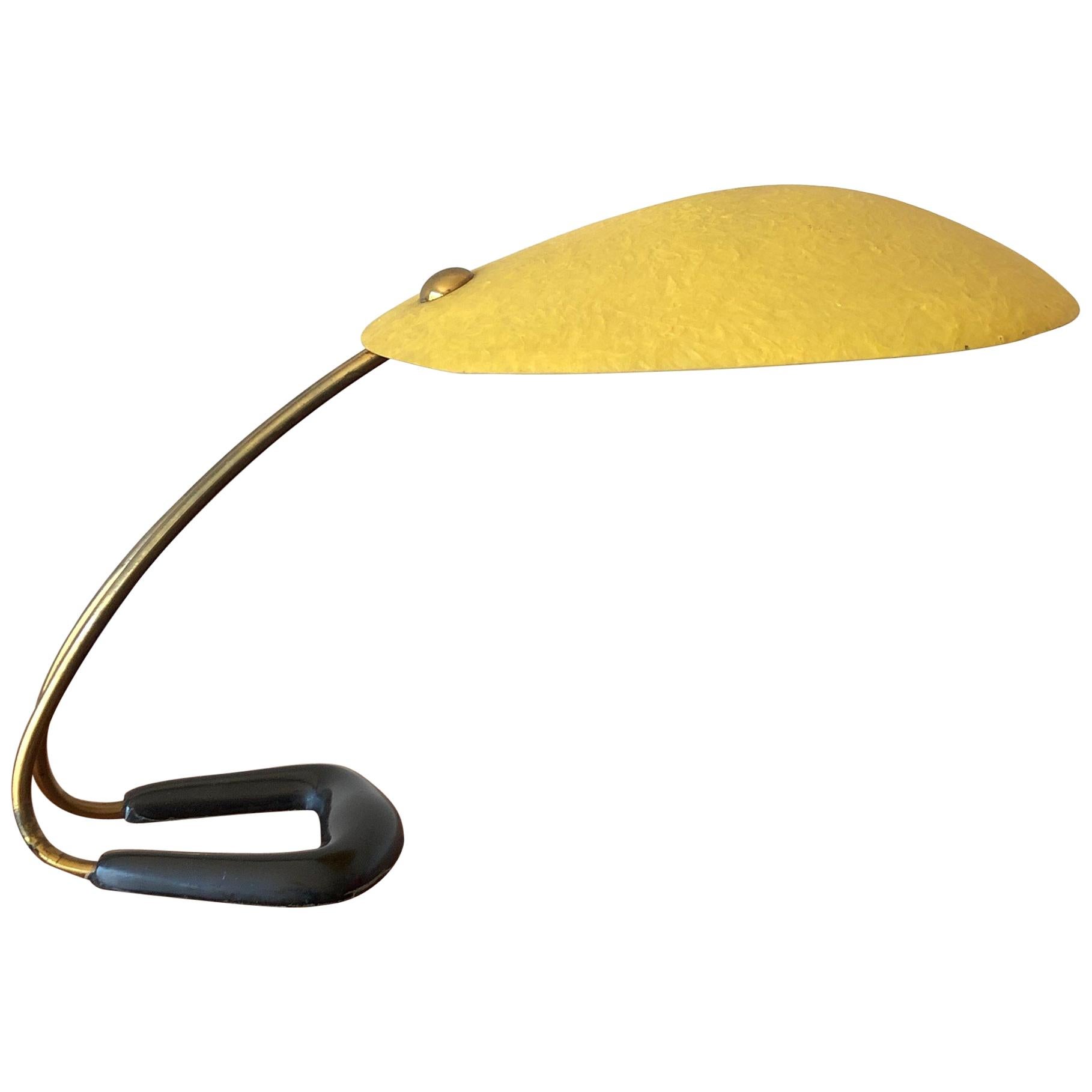 Lampada da tavolo con paralume in fibra di vetro
