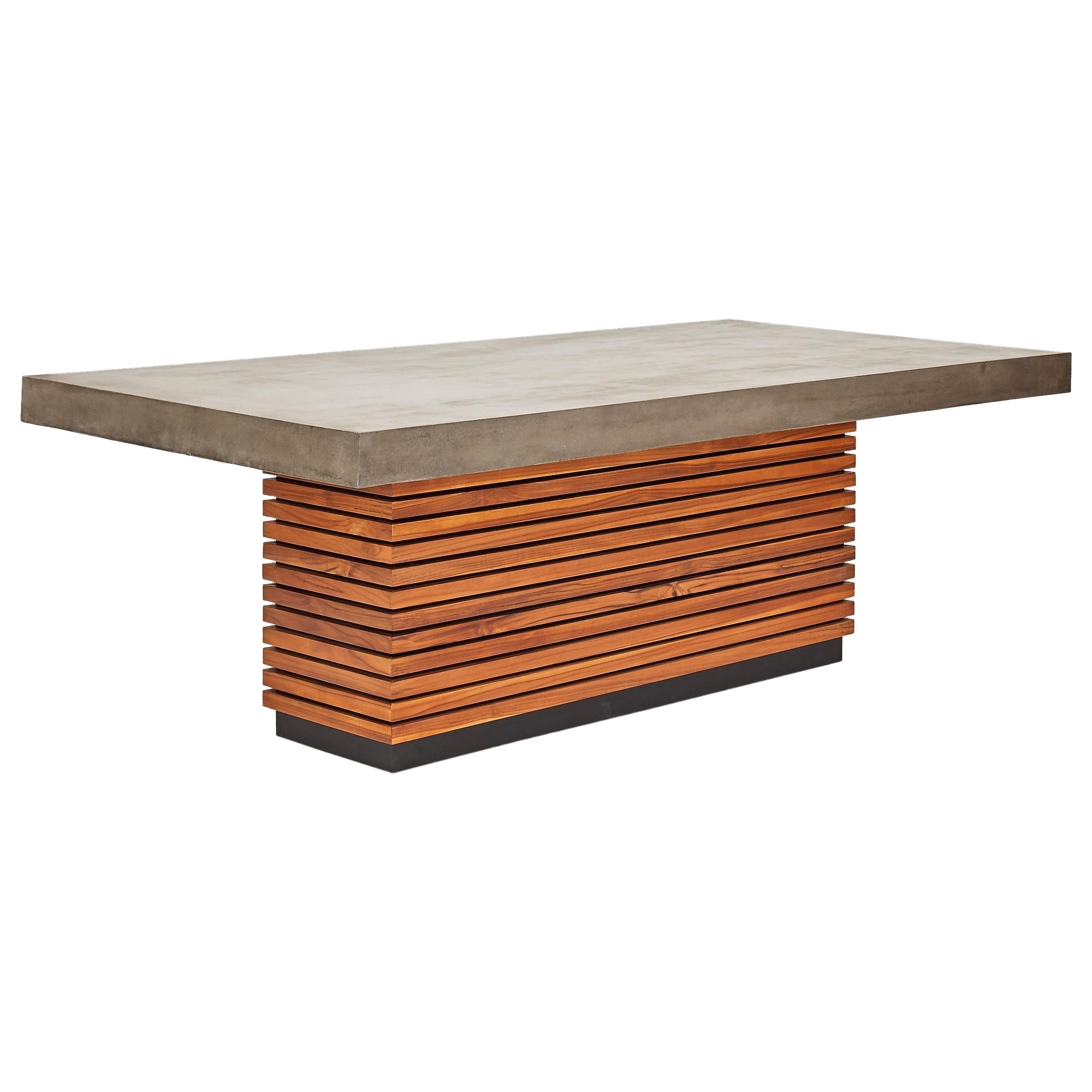 Outdoor Dining Table in Reinforced Concrete and Solid Teak For Sale at