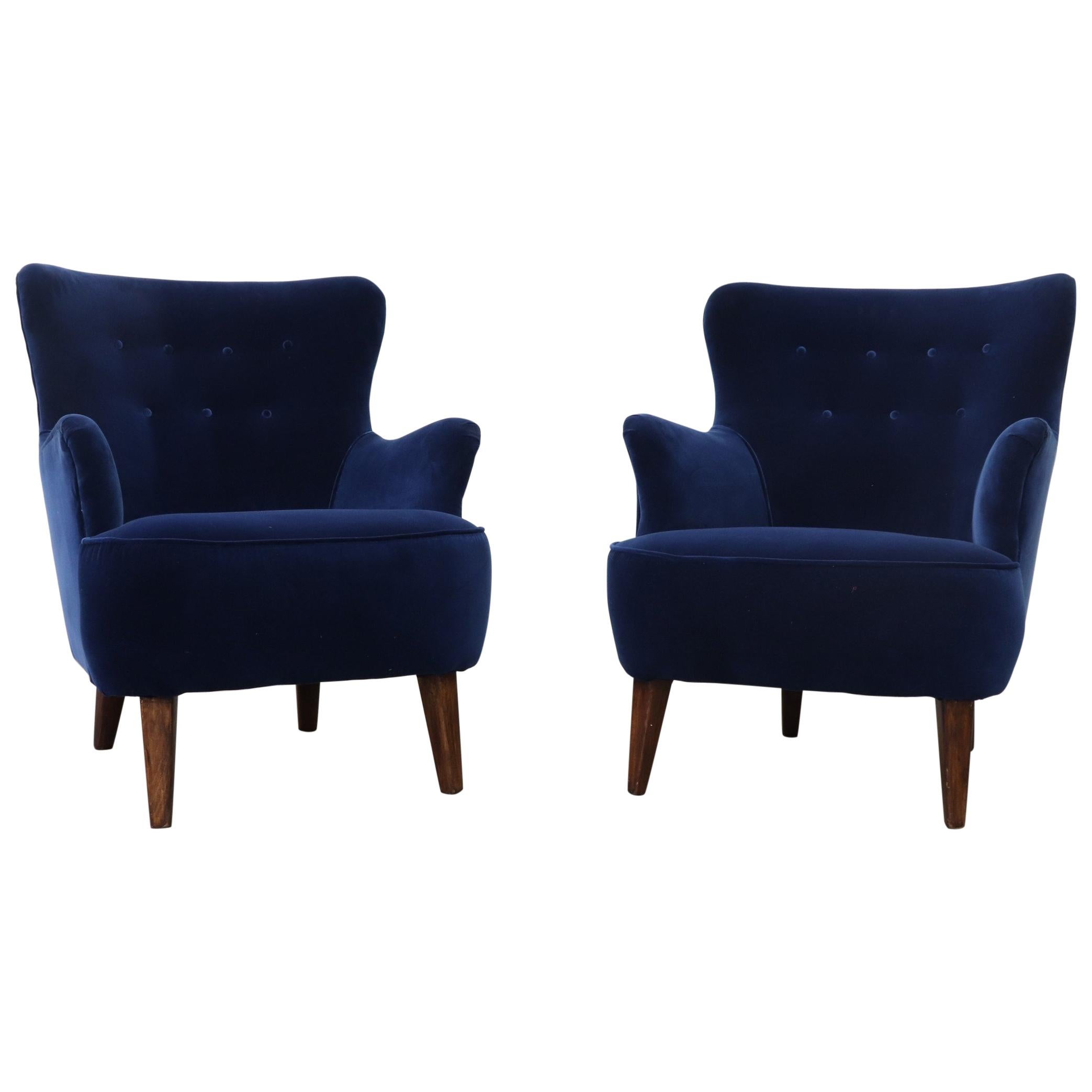 Pair of Theo Ruth Navy Blue Velvet Lounge Chairs for Artifort