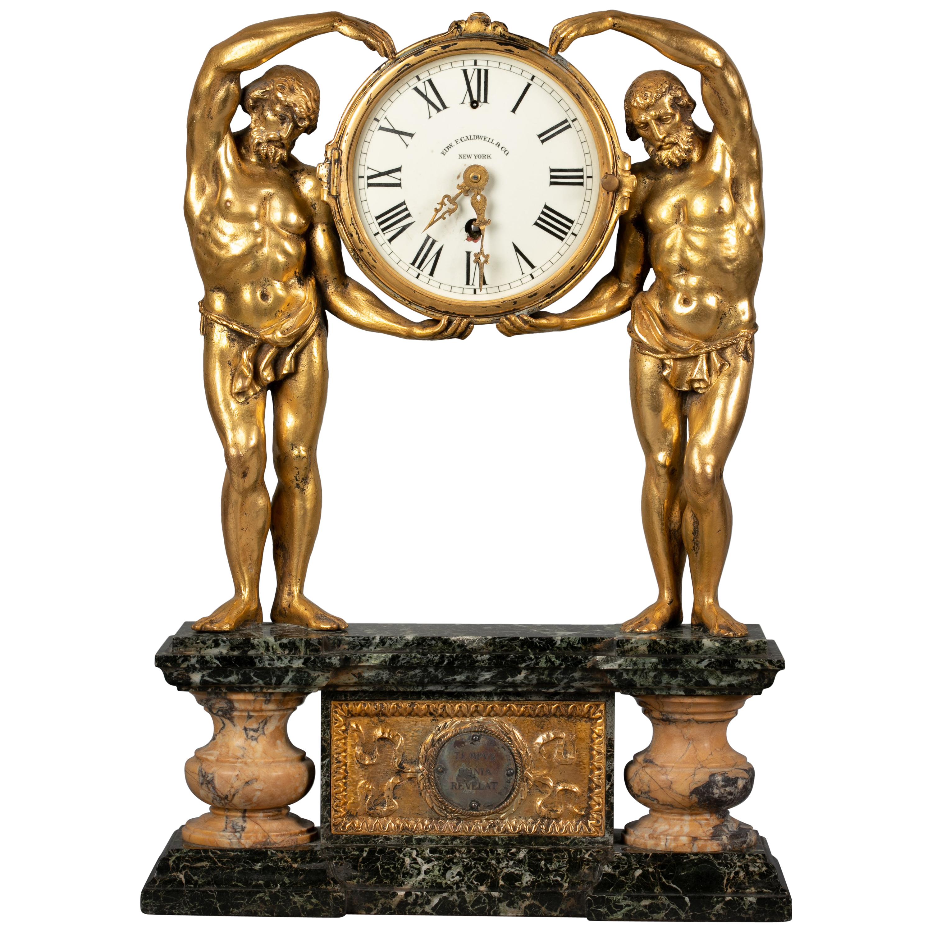 Horloge figurative américaine en bronze doré et marbre, E.F. Caldwell, vers 1900