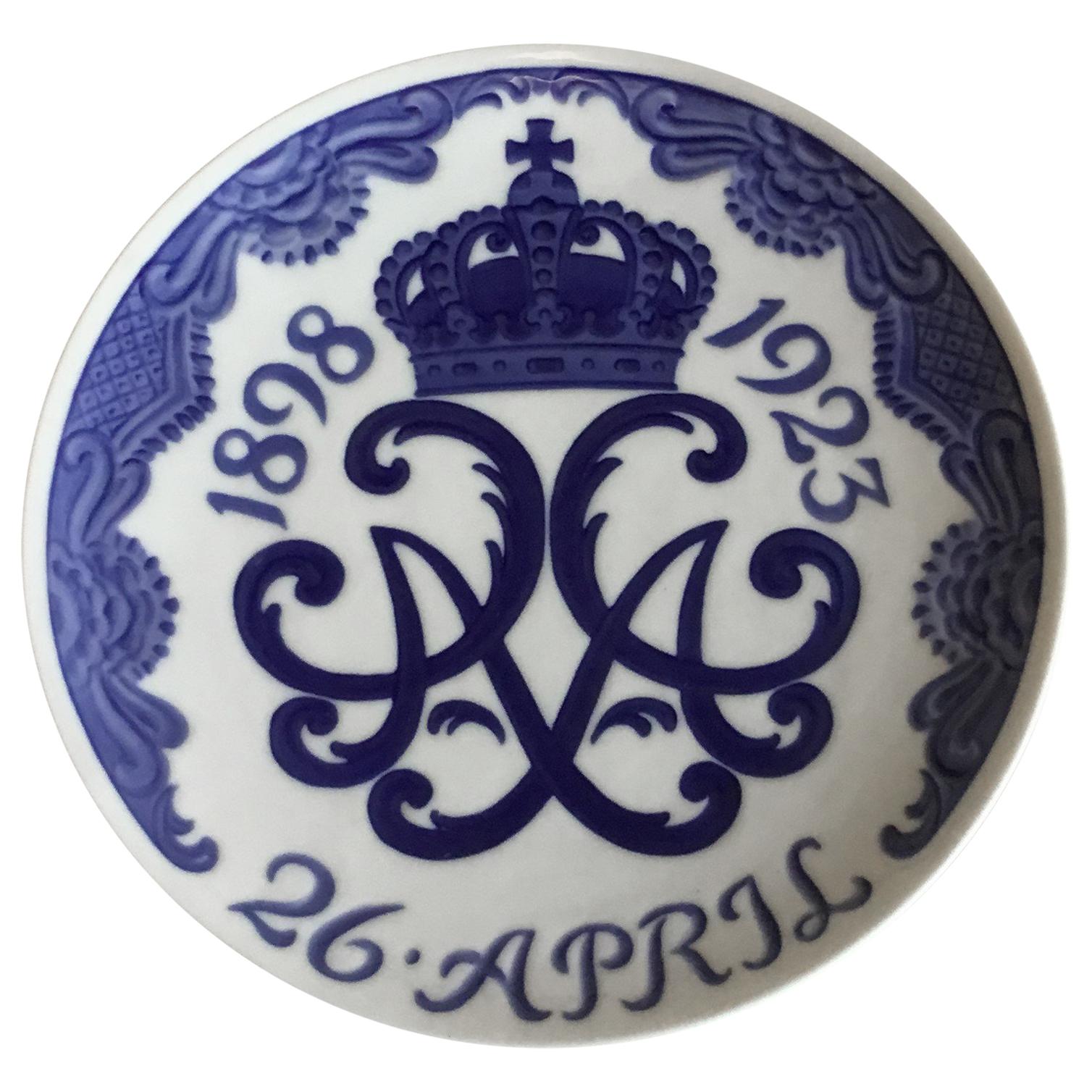 Royal Copenhagen Commemorative Plate from 1923 RC-CM210 For Sale