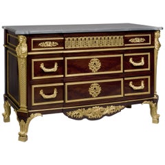 Commode de style Louis XVI d'après le modèle de Jean-Henri Riesener, datant d'environ 1880