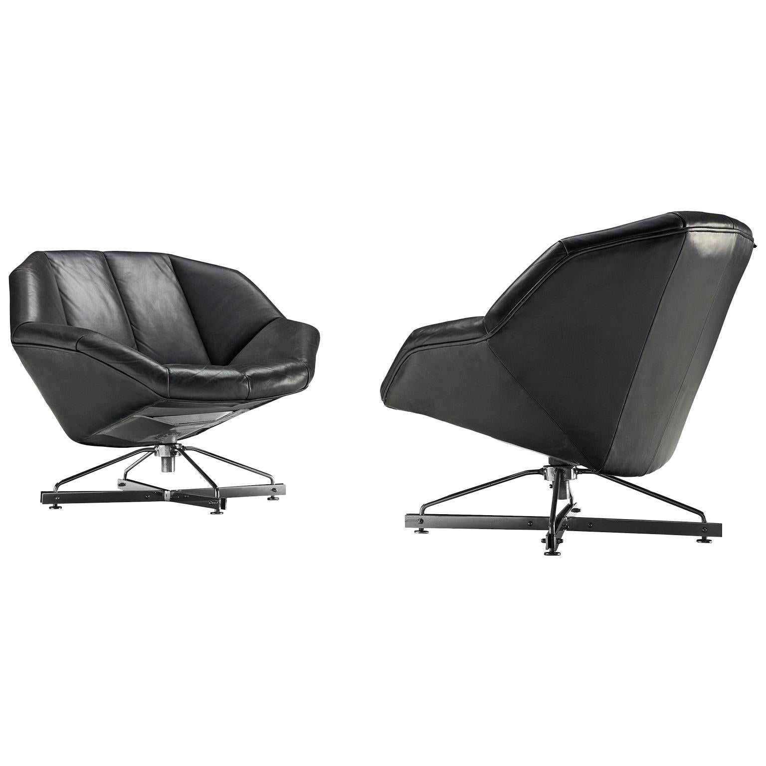 Italian Pair of Swivel Chairs in Black Leather