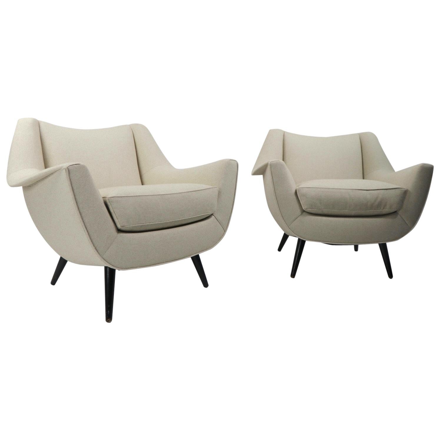 Pair of Oversized Lounge Chairs by Lawrence Peabody for Selig