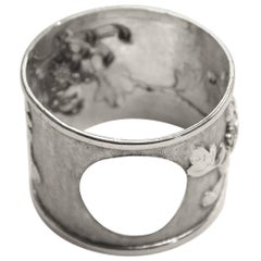Chinese Silver Napkin Ring Depicting Chrysathemum, circa 1900