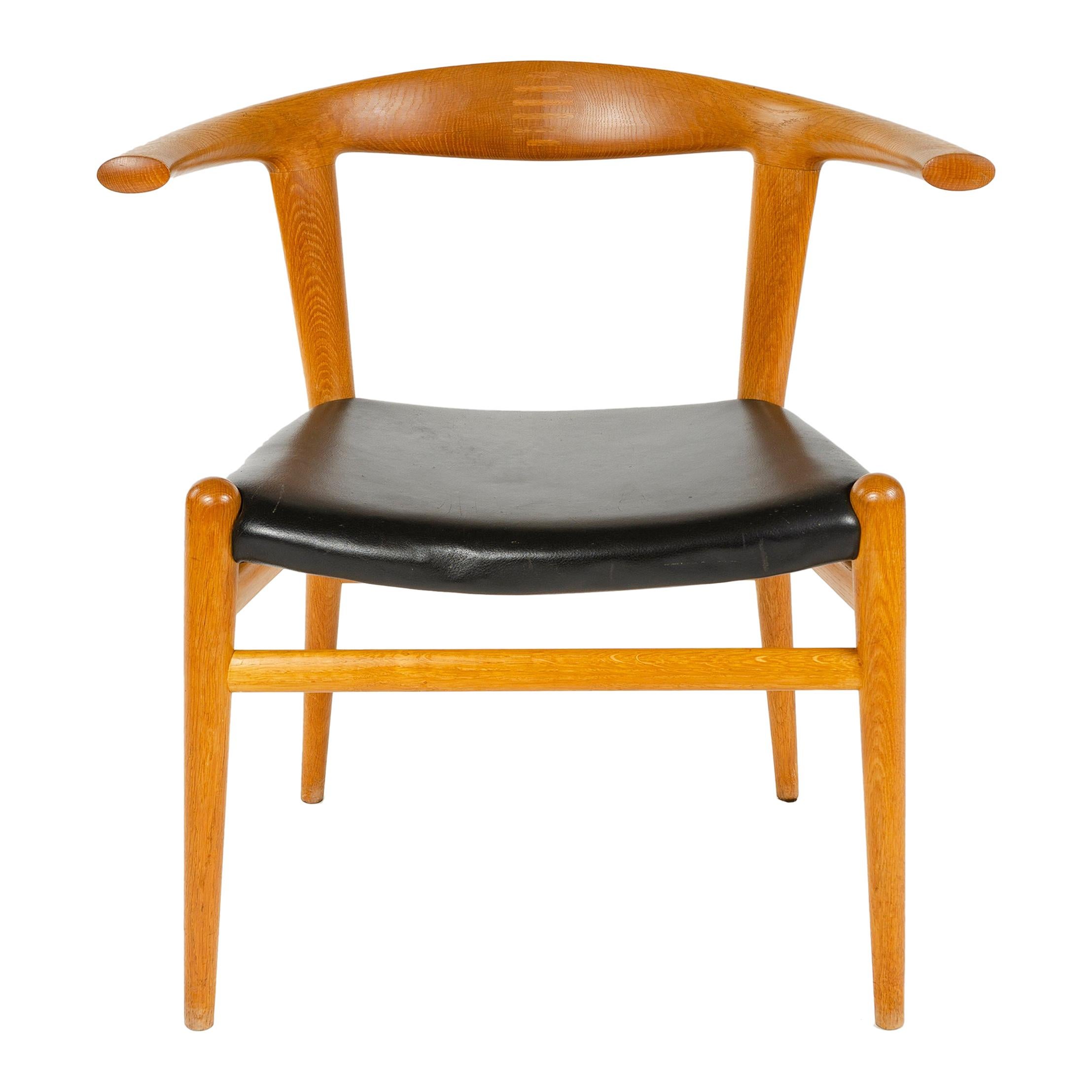 Chaise « Bullhorn » de Hans Wegner