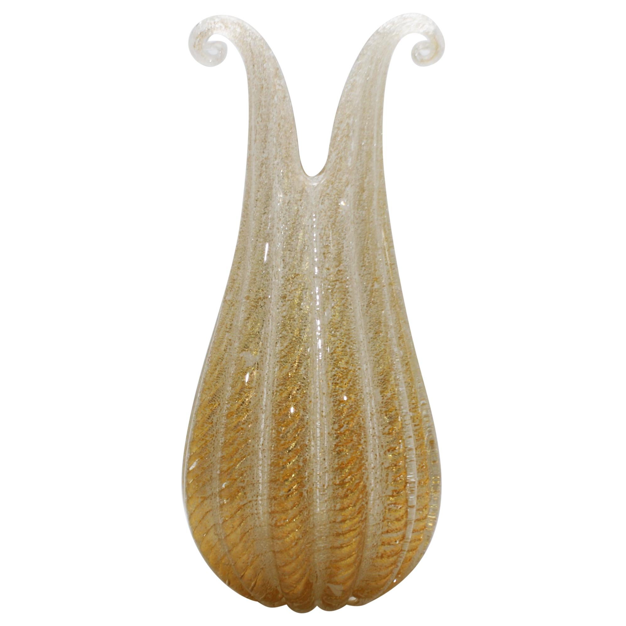 Barovier & Toso Gold Inlaid Vase with Bubble Inclusions, circa 1950