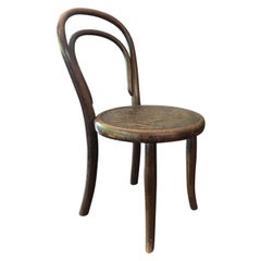 Thonet-Kinderstuhl, Sitz aus Sperrholz, Original, frühes Modell, gestempelt und beschriftet