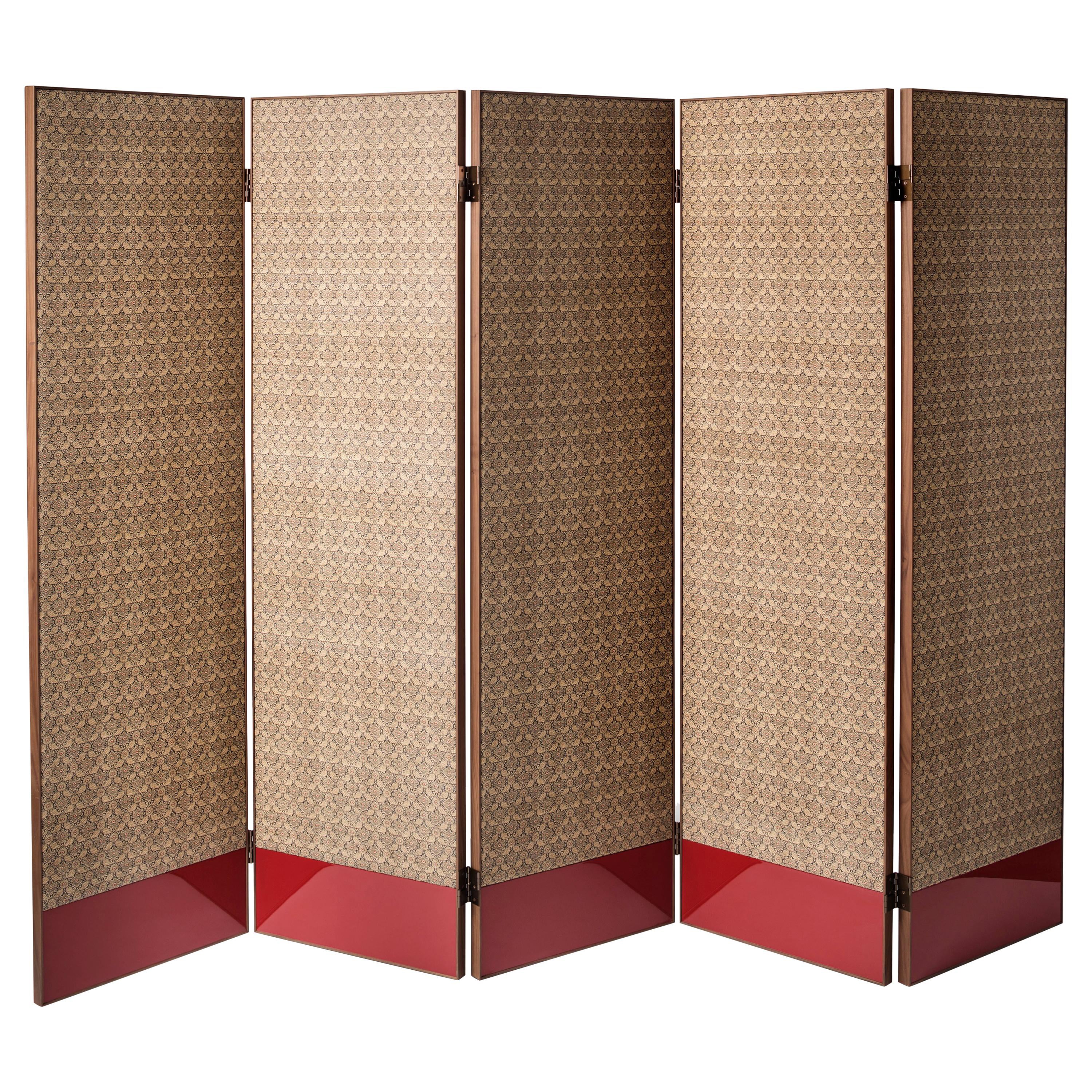 Contemporary QD24 Floor Screen with Silk, Velvet, Walnut and Lacquered Wood  For Sale