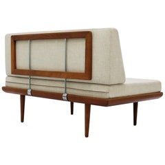 Hvidt & Molgaard Zweisitziges Teakholzsofa Modell "Minerva" für France & Son:: 1960