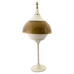 Space Age Postmodern Plexiglass and White Varnished Metal Table Lamp, Italy