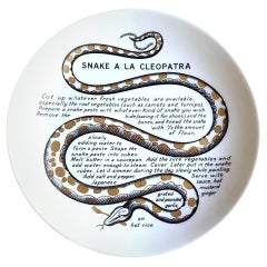 Assiette à recettes en porcelaine de Piero Fornasetti Fleming Joffe, serpent à la Cléopâtre