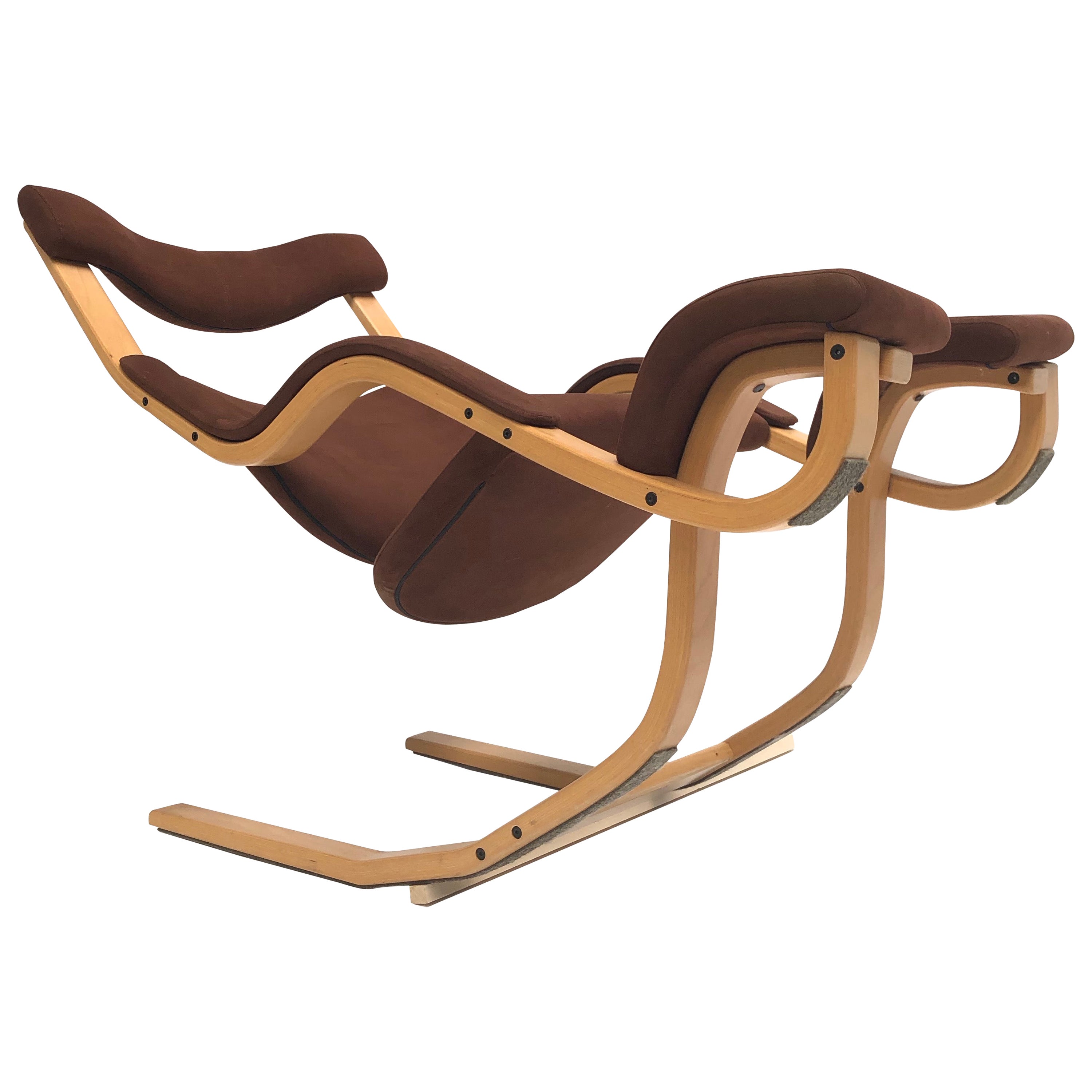 stokke gravity chair