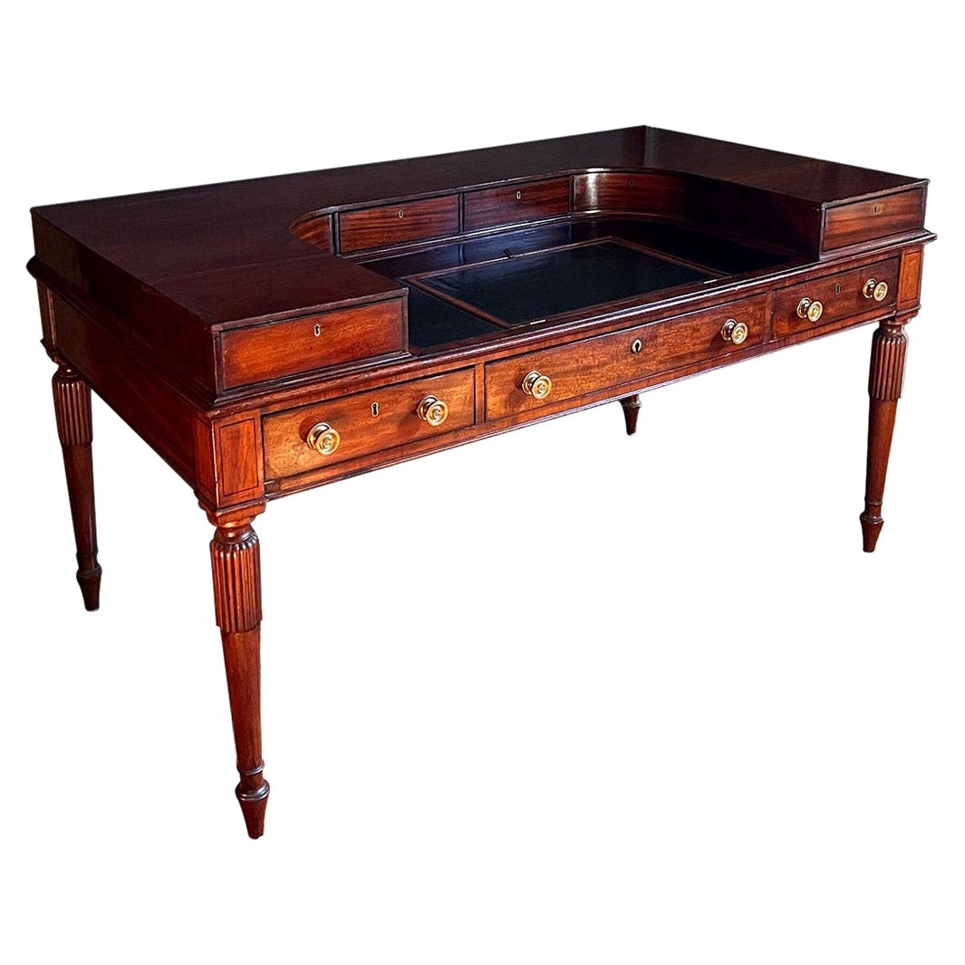 Early 19th Century Regency Mahogany Carlton House Desk, circa 1820 For Sale