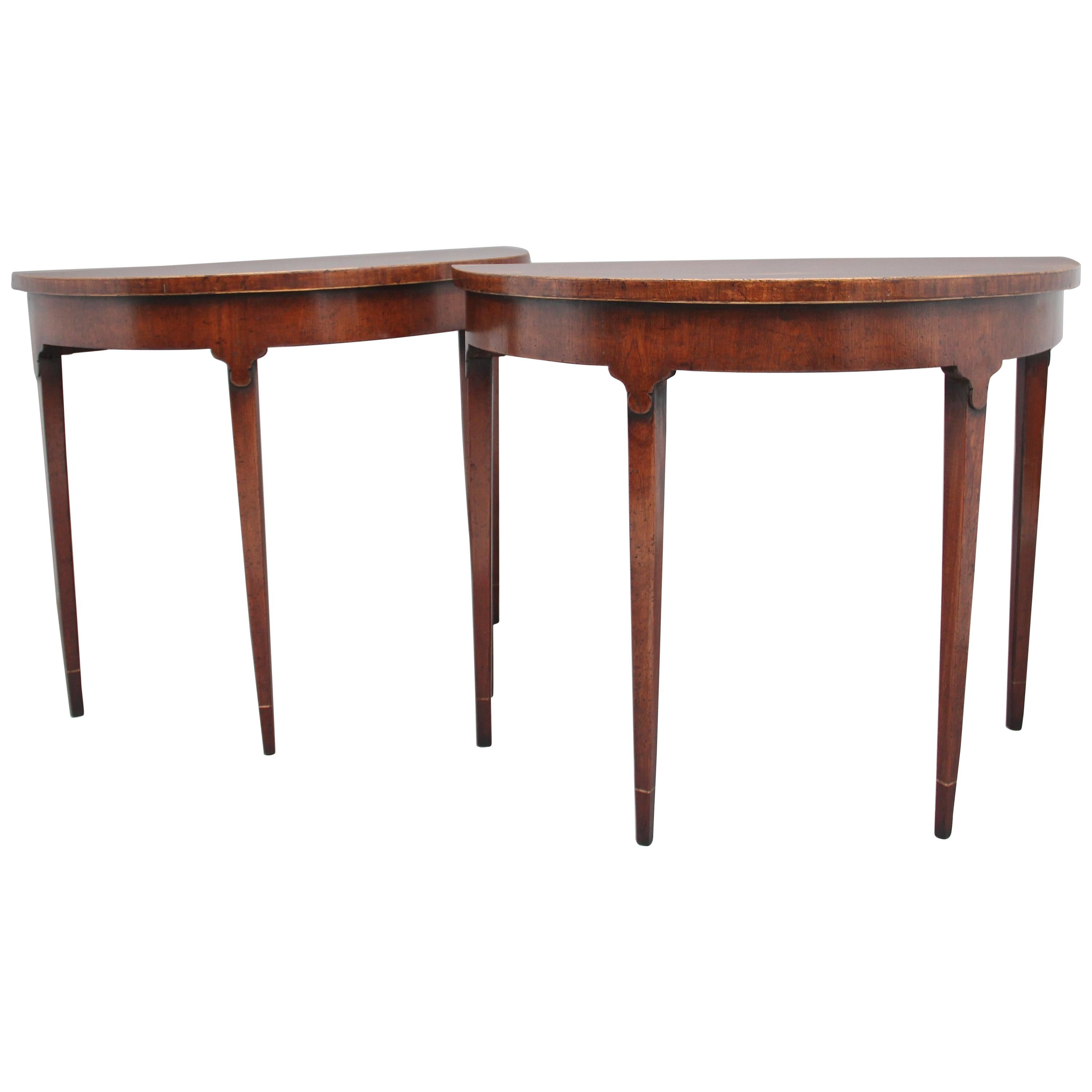 Pair of early 20th Century mahogany console tables in the Georgian style