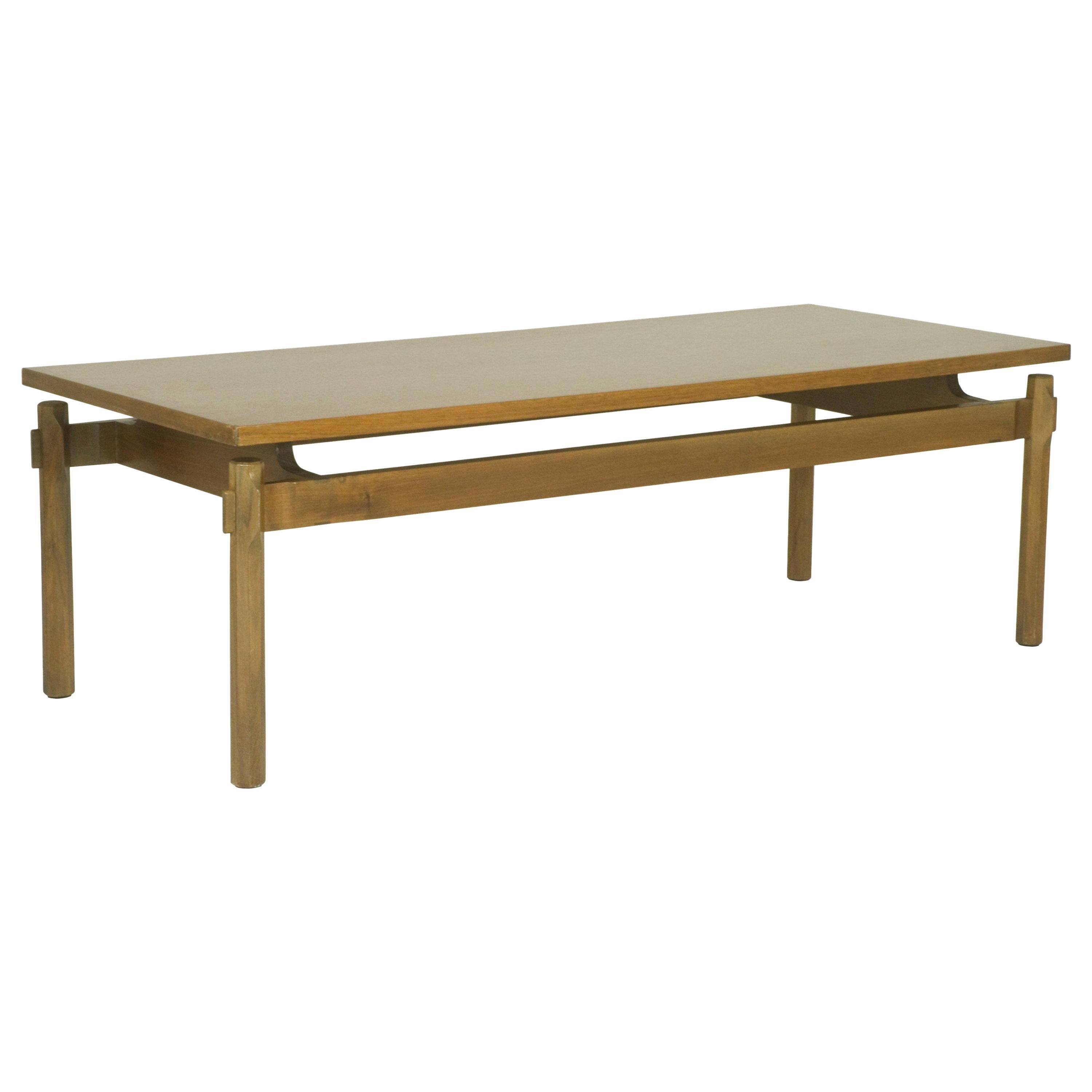 Walnut 1960s Coffee Table Model 748 by Ico Parisi for Cassina For Sale