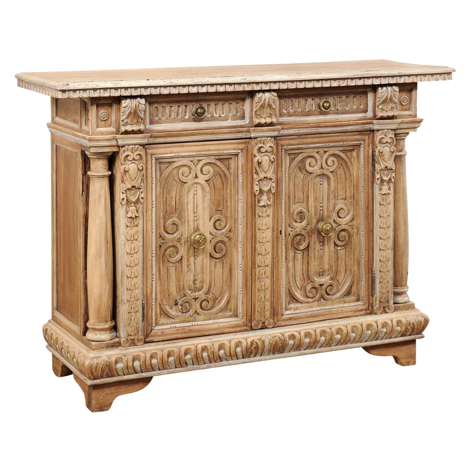 Consola buffet de madera elaboradamente tallada, finales del siglo XIX Italiano
