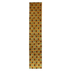 Long tapis de couloir au design moderne de l'époque médiévale en jaune, turquoise et noir