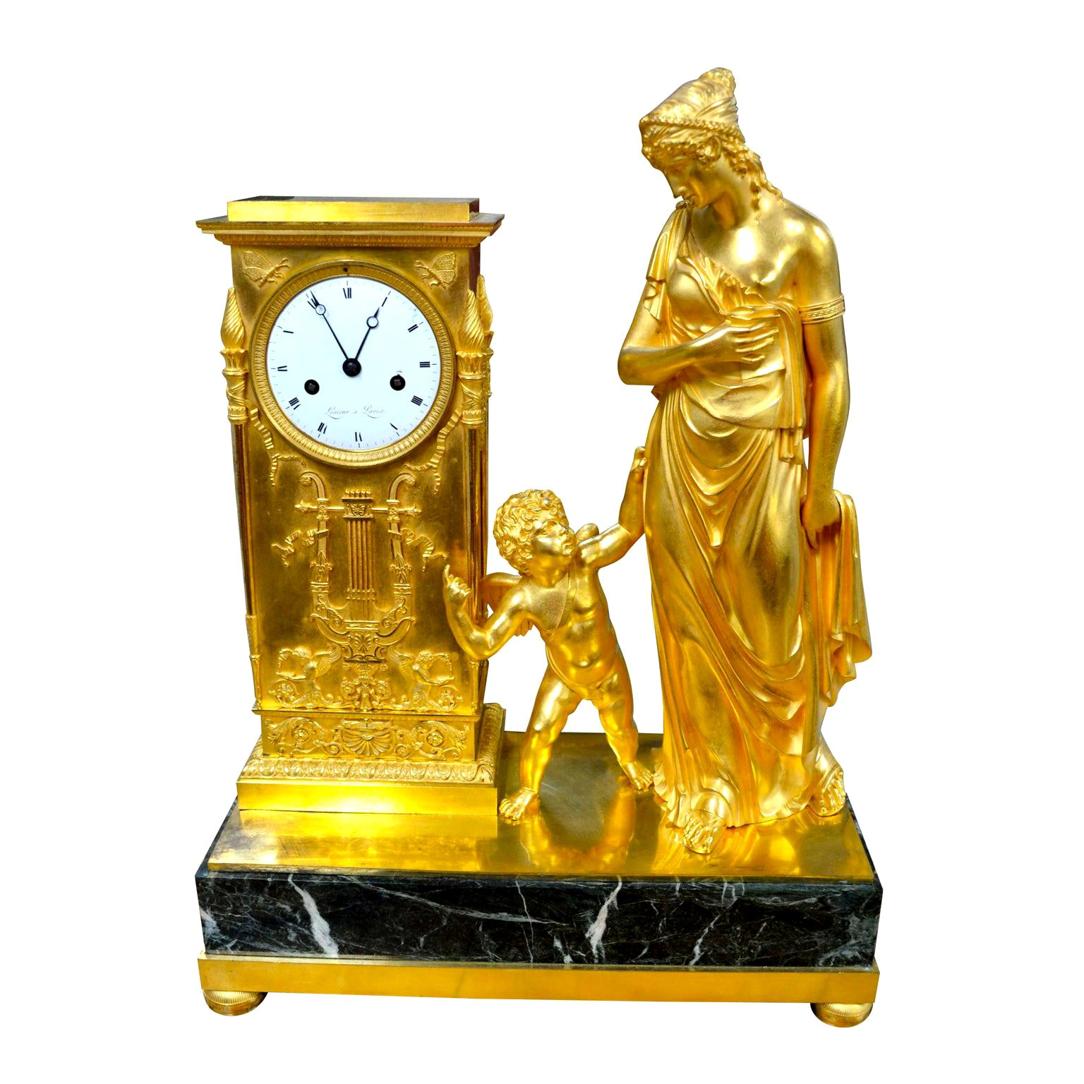 Allegorische französische Empire-Uhr des französischen Kaiserreichs mit der Darstellung „Venus von Liebe geleitet“ von Lesieur
