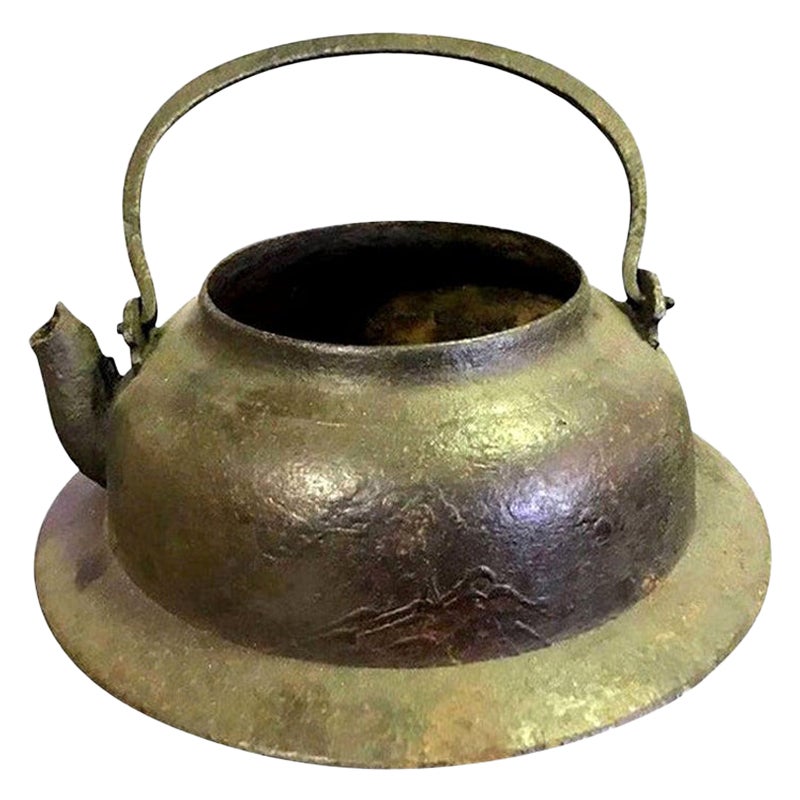 Japanischer Teekessel aus Gusseisen mit Tetsubin-Wassertopf, Tetsubin, spätes 19. Jahrhundert