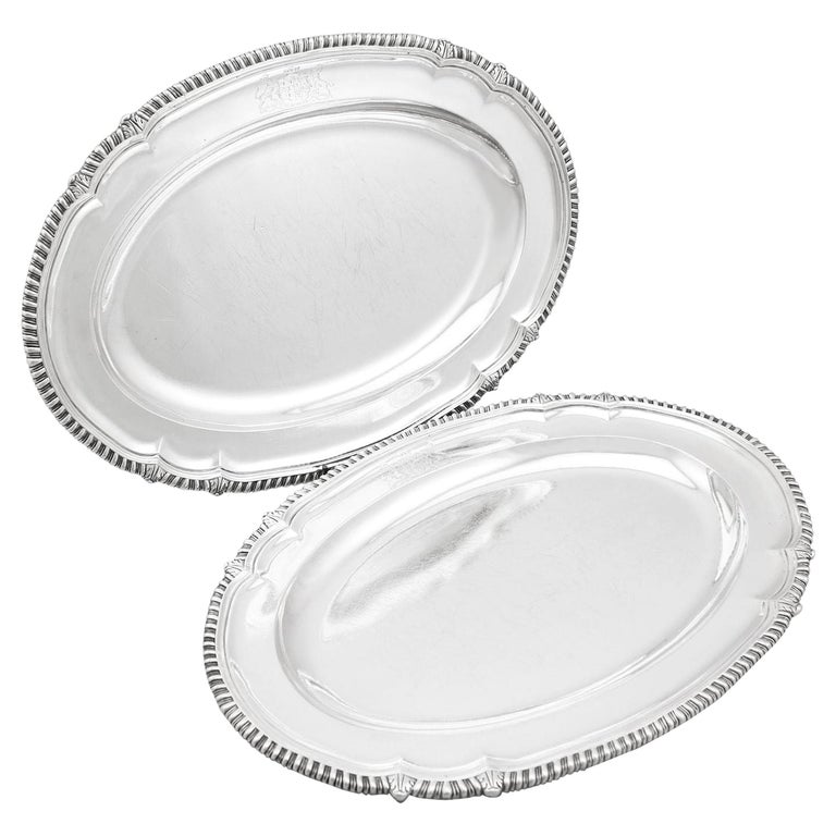 Georgian Pair of Sterling Silver Meat Platters For Sale at 1stDibs