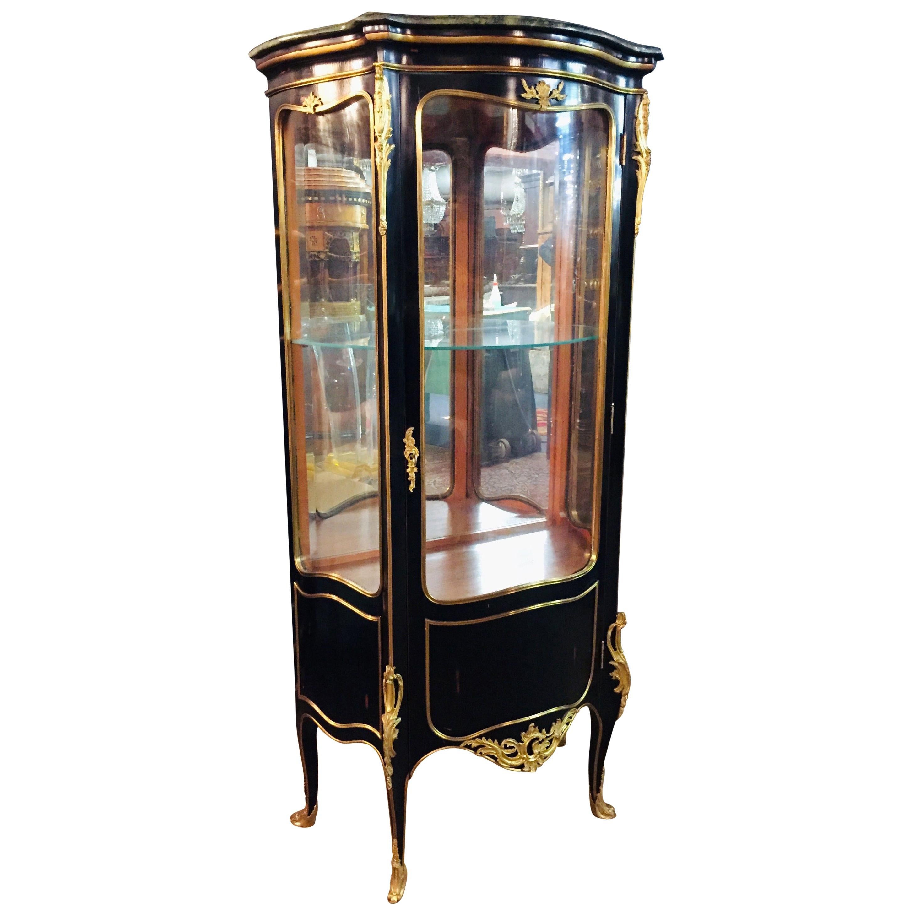 20th Century Antique Louis XV Style Black Polished Salon Vitrine Cupboard For Sale