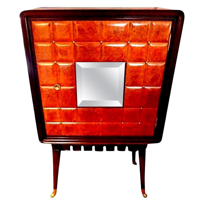 Italian Modern Bar / Cabinet with Brass Hardware Attributed to Paolo Buffa For Sale
