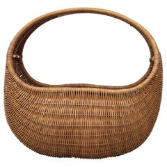 Bassinet pour bébé ou pour animaux de style Dirk Van Sliedregt en rotin et bambou tissé à la main