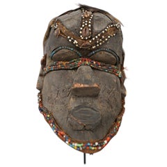 Antique Kuba Mask African Bwoom Tribal Congo in Wood, Vibrates Vegetables, Animal Hair