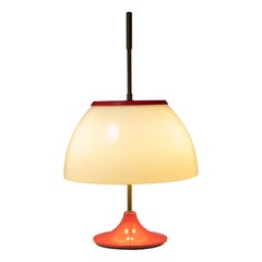 Lampe de table en métal rouge et laiton, Italie, années 1960