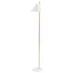 Lampadaire « YuH » GamFratesi en laiton et marbre blanc pour Louis Poulsen