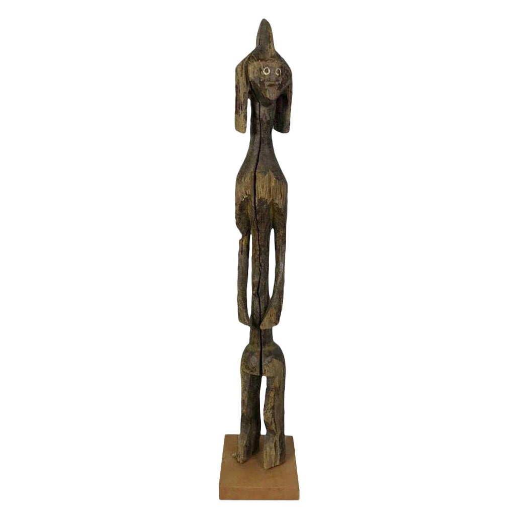 African Mumuye Carved Wood Iagalagana Tutelary Figure on Display Stand For Sale