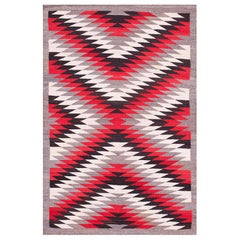 Early 20th Century American Navajo Eye Dazzler Carpet ( 3' x 4'2'' - 91 x 127 )