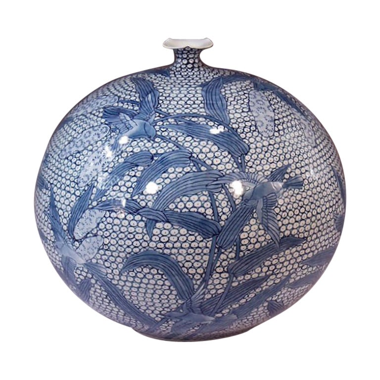 Jarrón contemporáneo japonés de porcelana blanca azul del maestro artista, 3