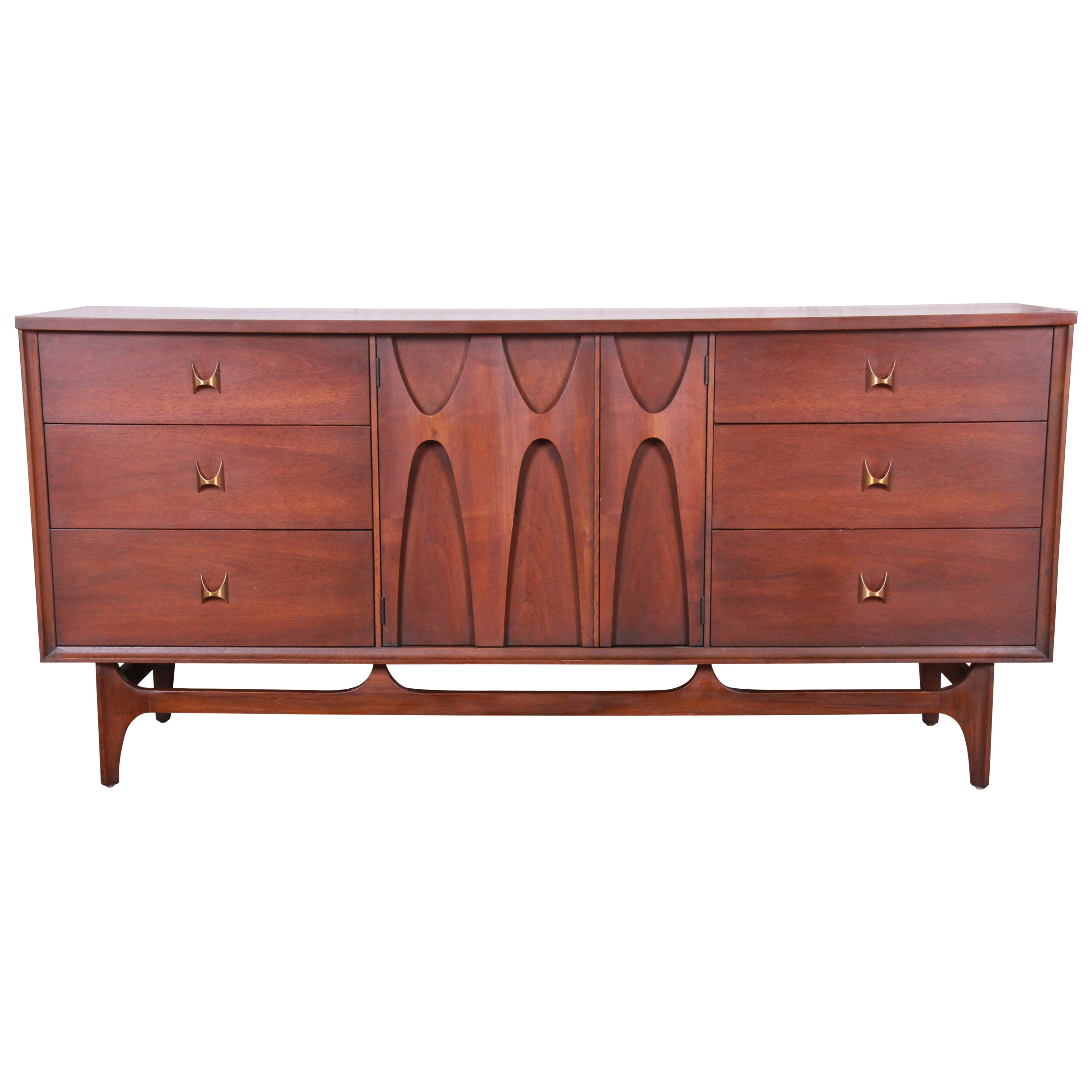 Broyhill Brasilia Dressers 11 For Sale At 1stdibs