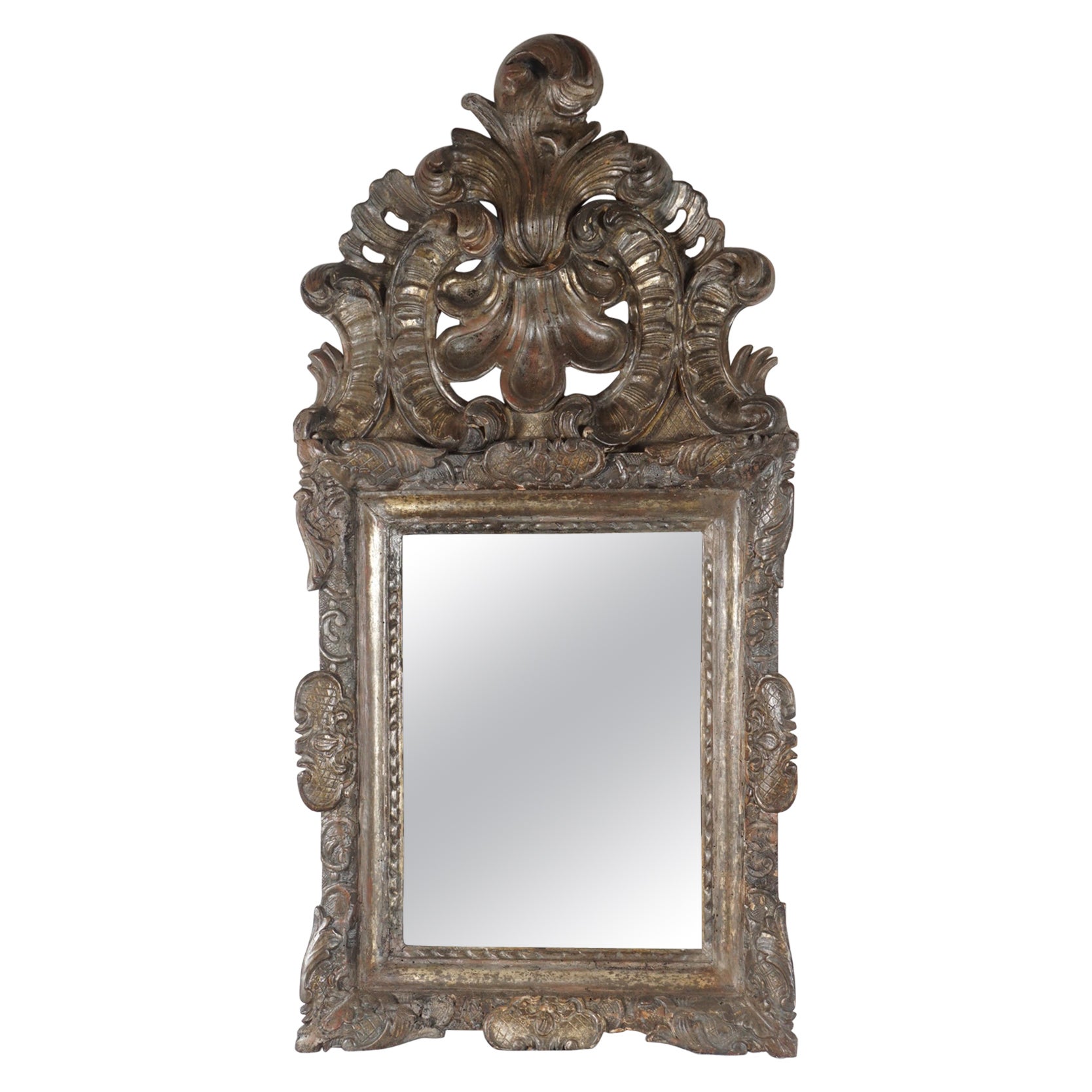 Miroir baroque hollandais d'époque en bois sculpté et argenté en vente