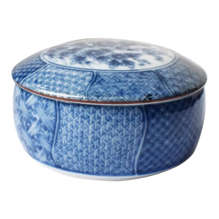 Porcelain Japanese Circular Blue and White Box with Cover  For Sale