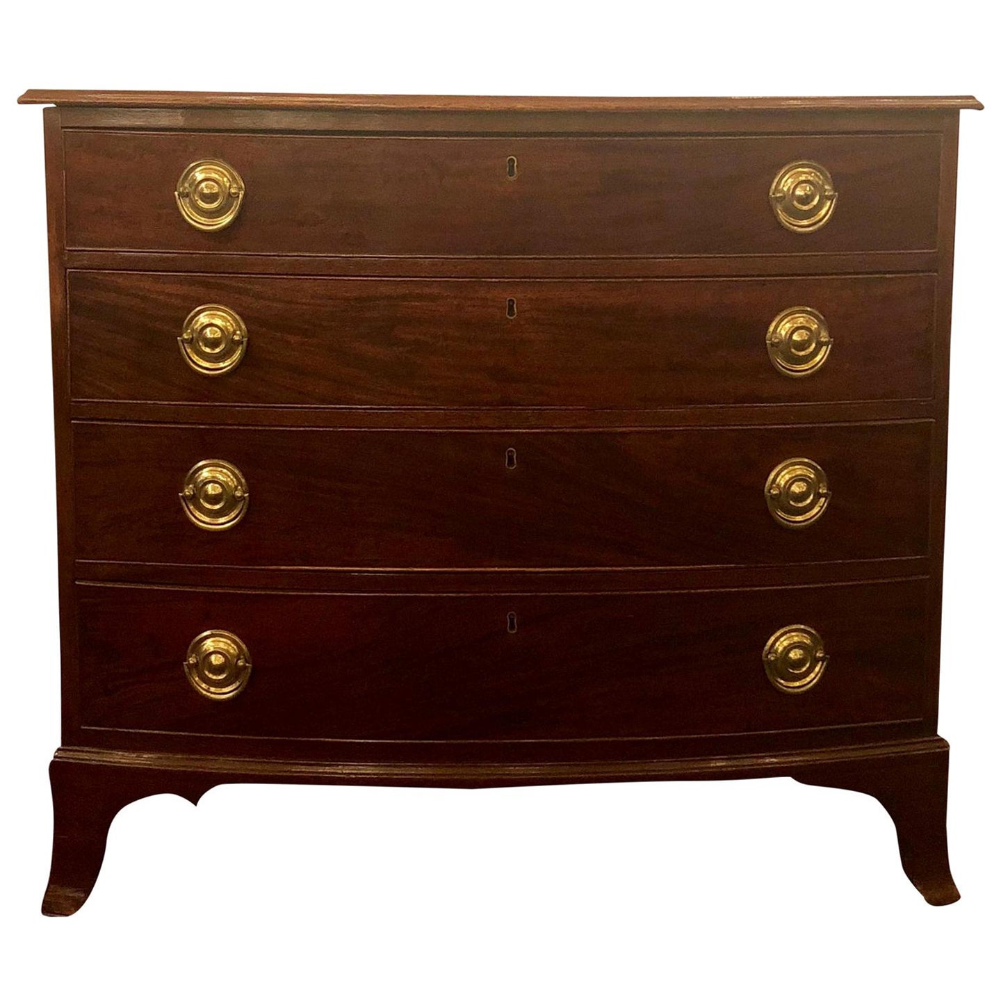 Antique American 18th Century Mahogany Bow-Front Chest of Drawers, circa 1780 For Sale