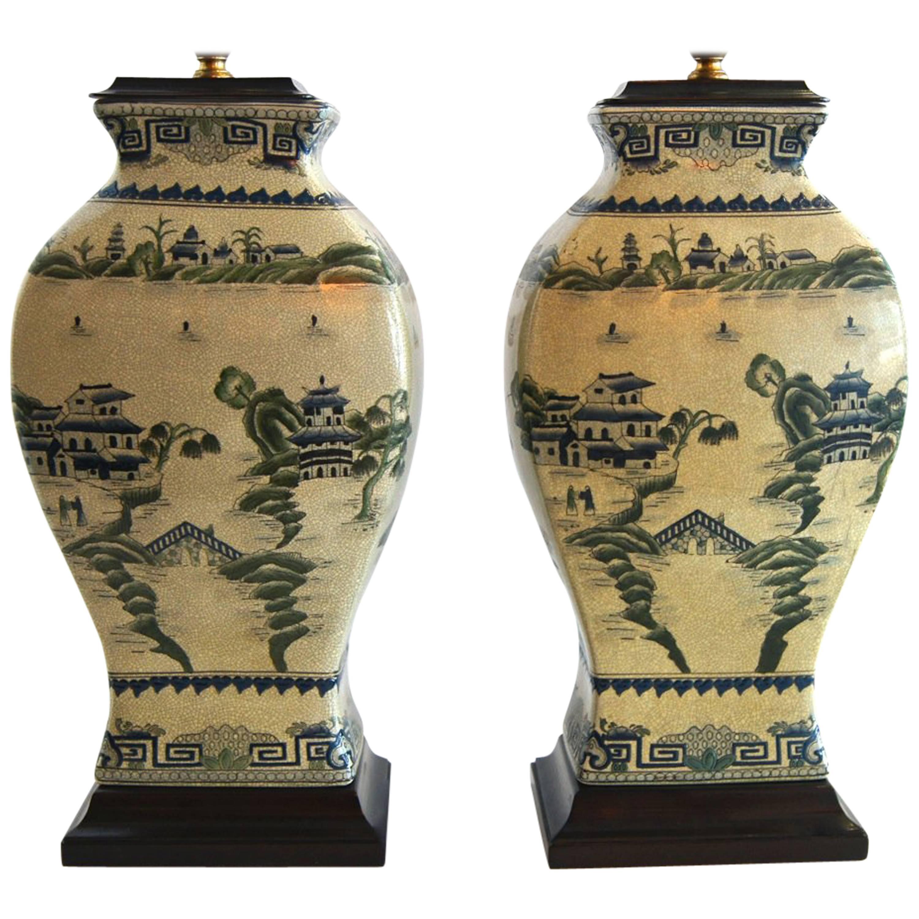 Paar Chinoiserie-Tischlampen