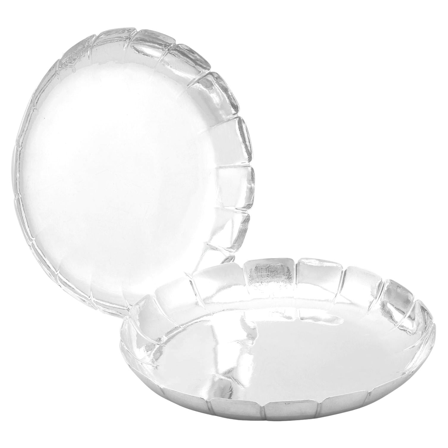 Platos para fresas de plata de ley georgiana en venta