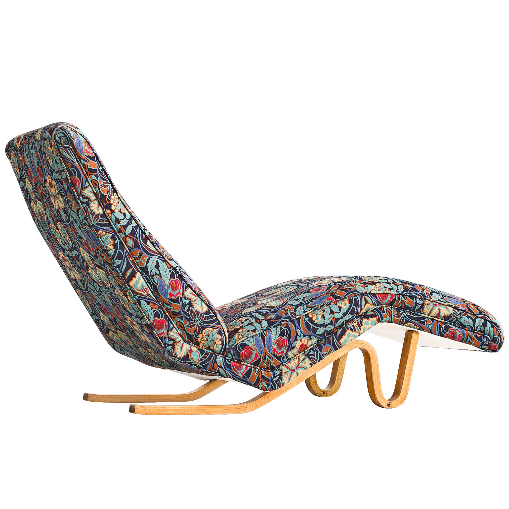 1900s Bentwood Chaise Longue at 1stDibs