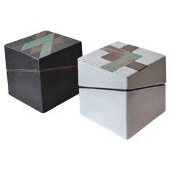 Pareja de Cajas Baratijas Cuadradas de Cerámica en Blanco y Negro